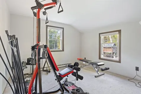 19 Vista Way Merrimack NH 03054