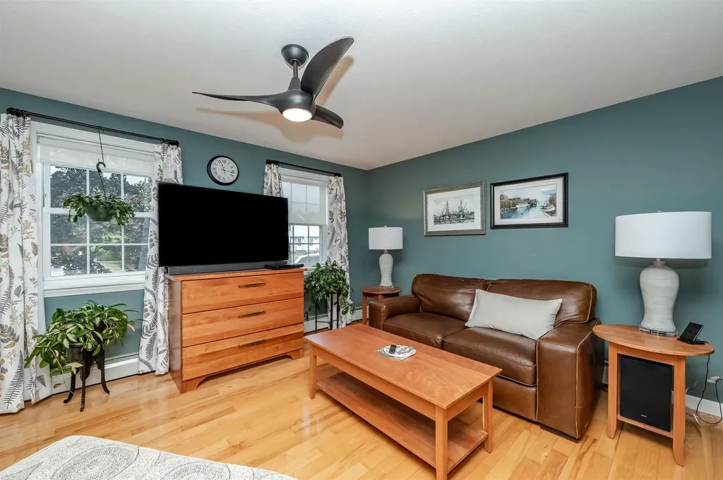 19 Alexander Drive Biddeford ME 04005