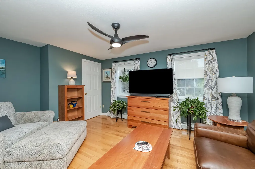 19 Alexander Drive Biddeford ME 04005