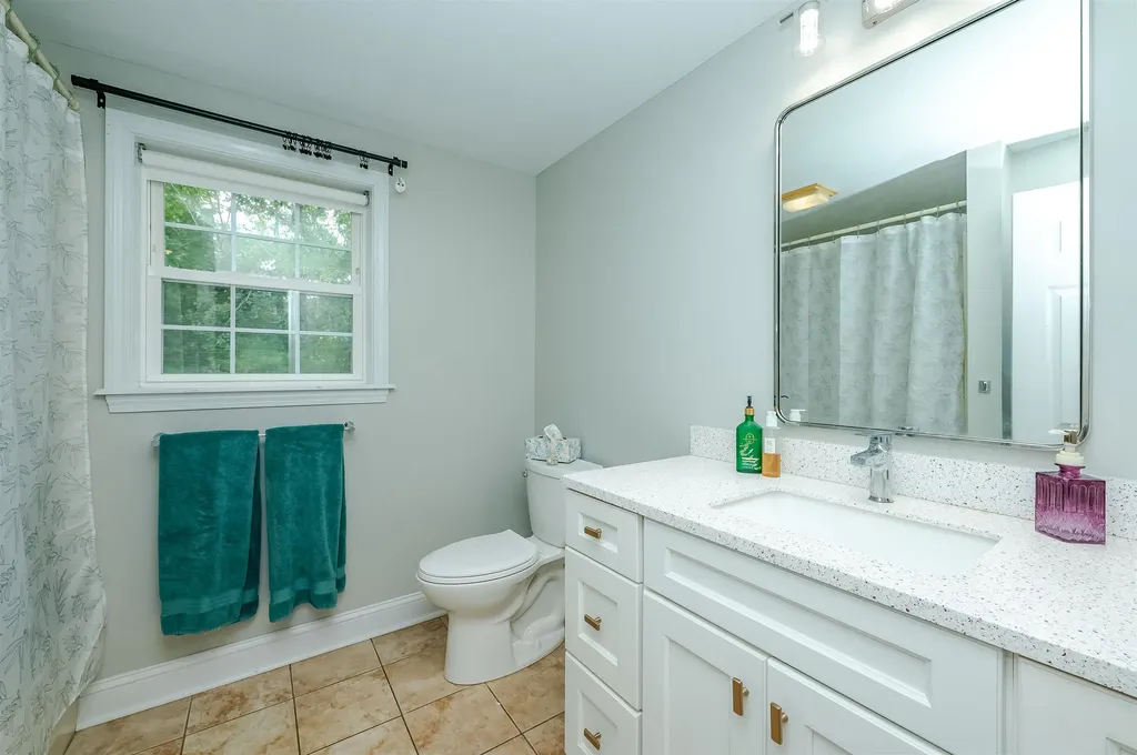 19 Alexander Drive Biddeford ME 04005