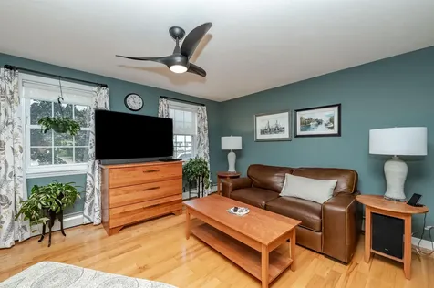 19 Alexander Drive Biddeford ME 04005