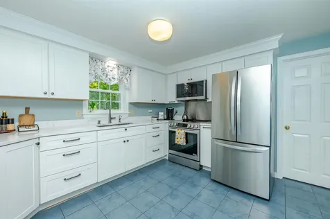 19 Alexander Drive Biddeford ME 04005