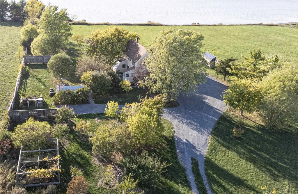 8269 Route 125 Bridport VT 05734