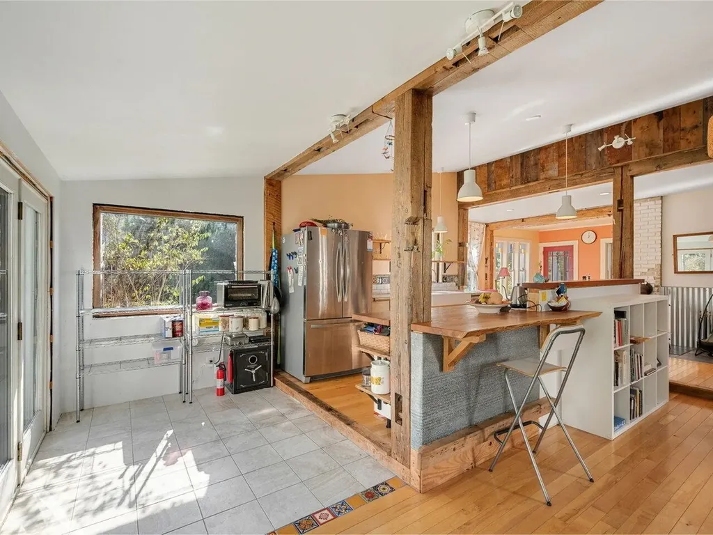 26 Mountain Street Bristol VT 05443