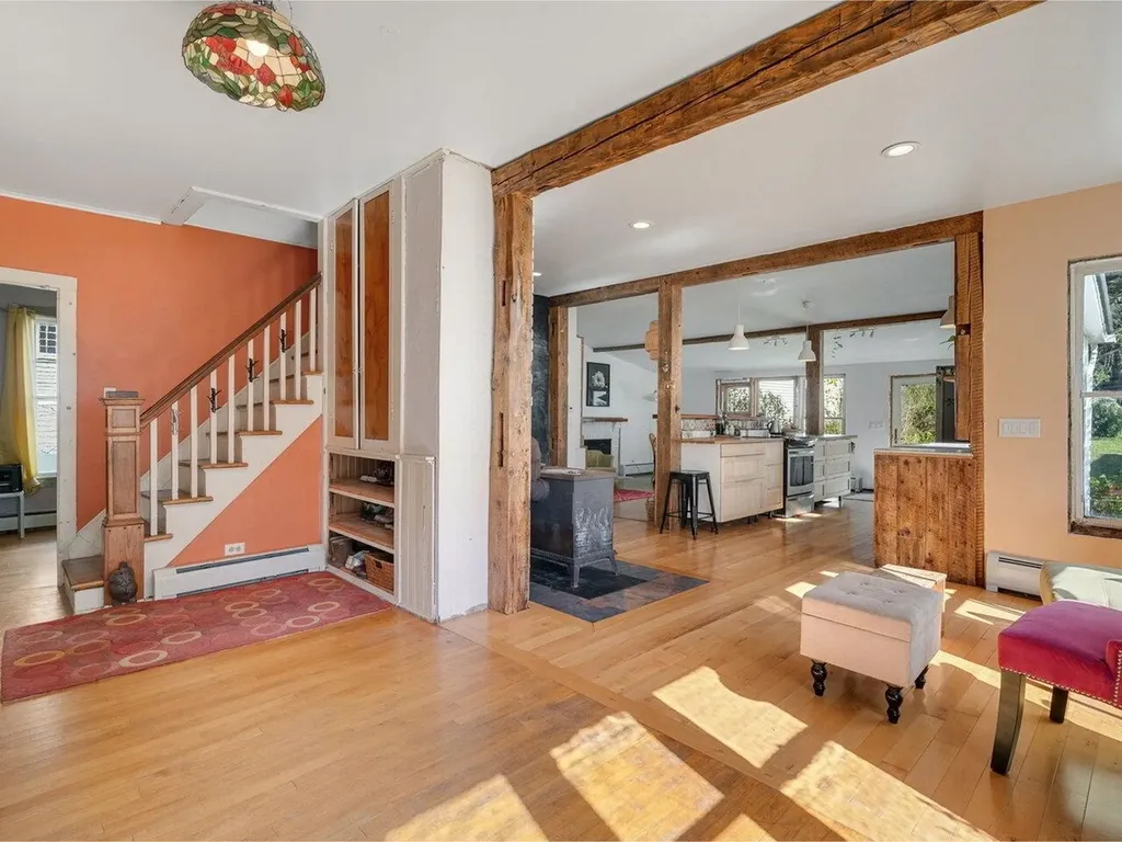 26 Mountain Street Bristol VT 05443