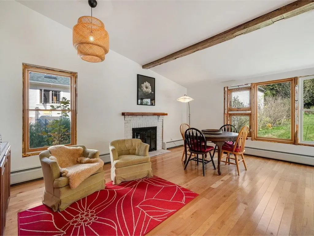 26 Mountain Street Bristol VT 05443