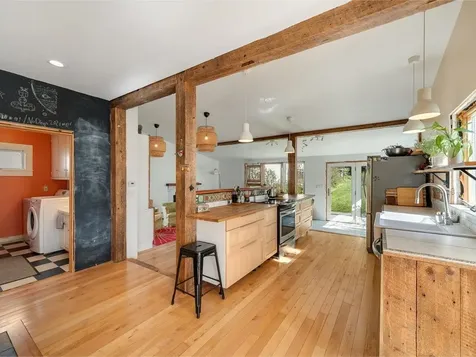 26 Mountain Street Bristol VT 05443