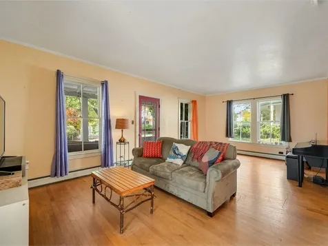 26 Mountain Street Bristol VT 05443