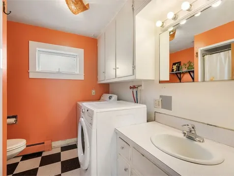 26 Mountain Street Bristol VT 05443