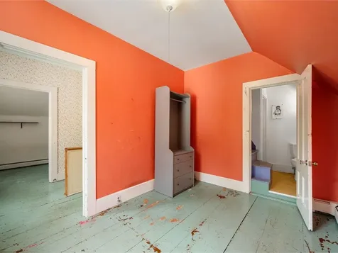 26 Mountain Street Bristol VT 05443