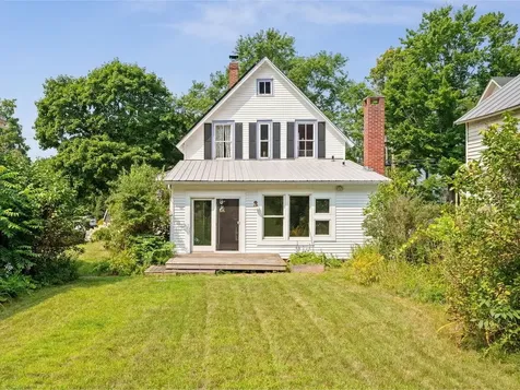 26 Mountain Street Bristol VT 05443