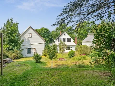 26 Mountain Street Bristol VT 05443