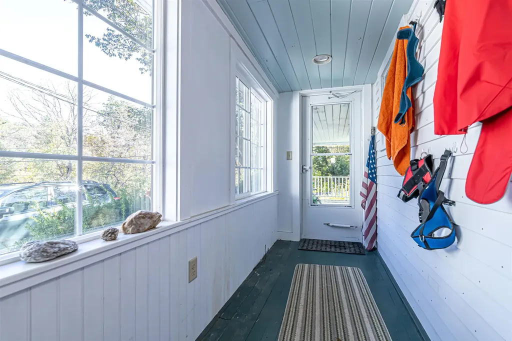 41 School Street Warner NH 03278