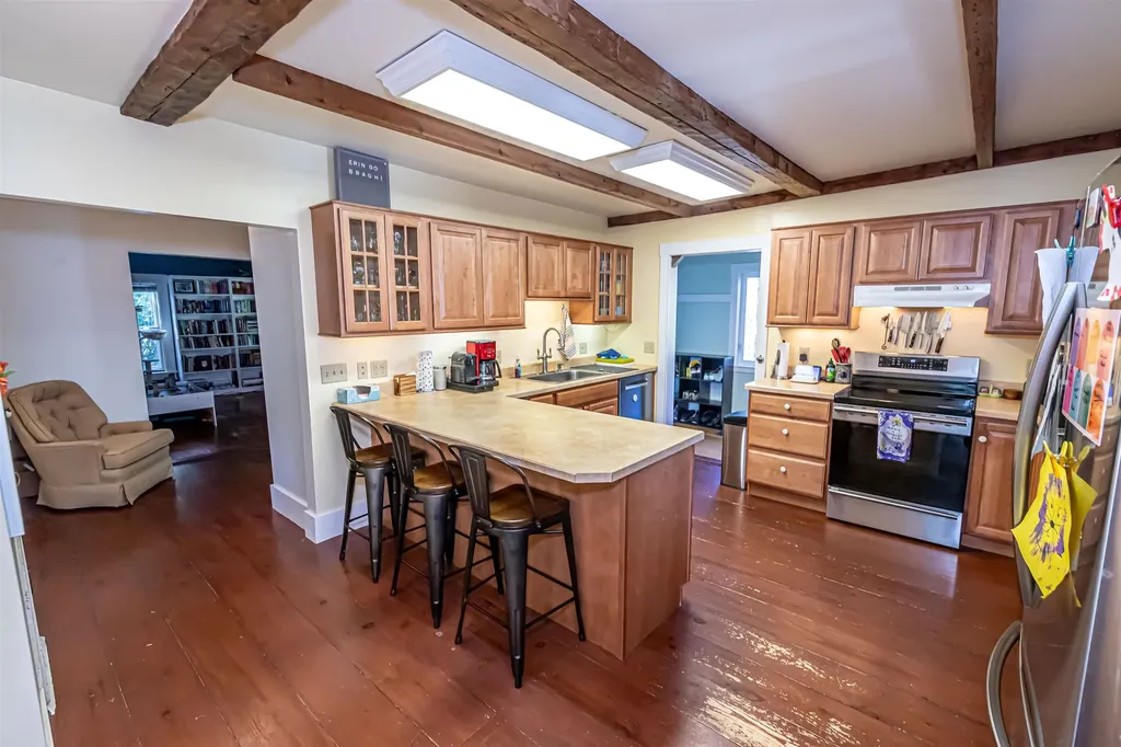 41 School Street Warner NH 03278