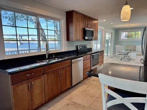 34 Mendum Avenue Kittery ME 03904