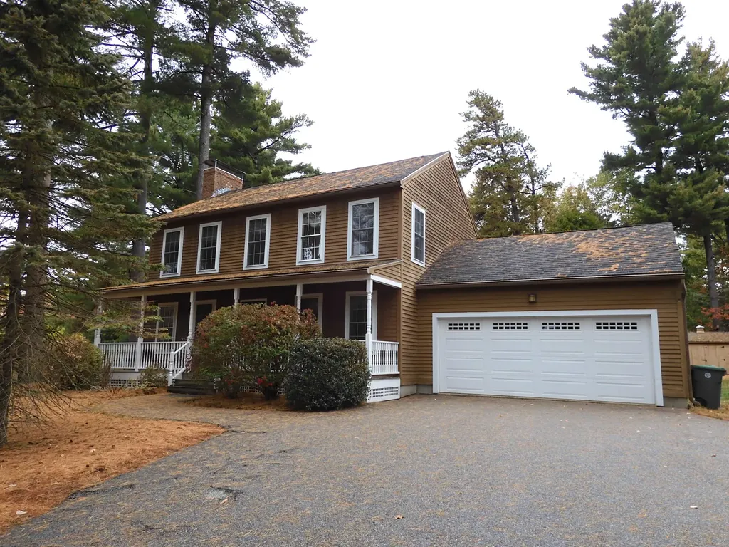 27 Martins Ferry Road Hooksett NH 03106