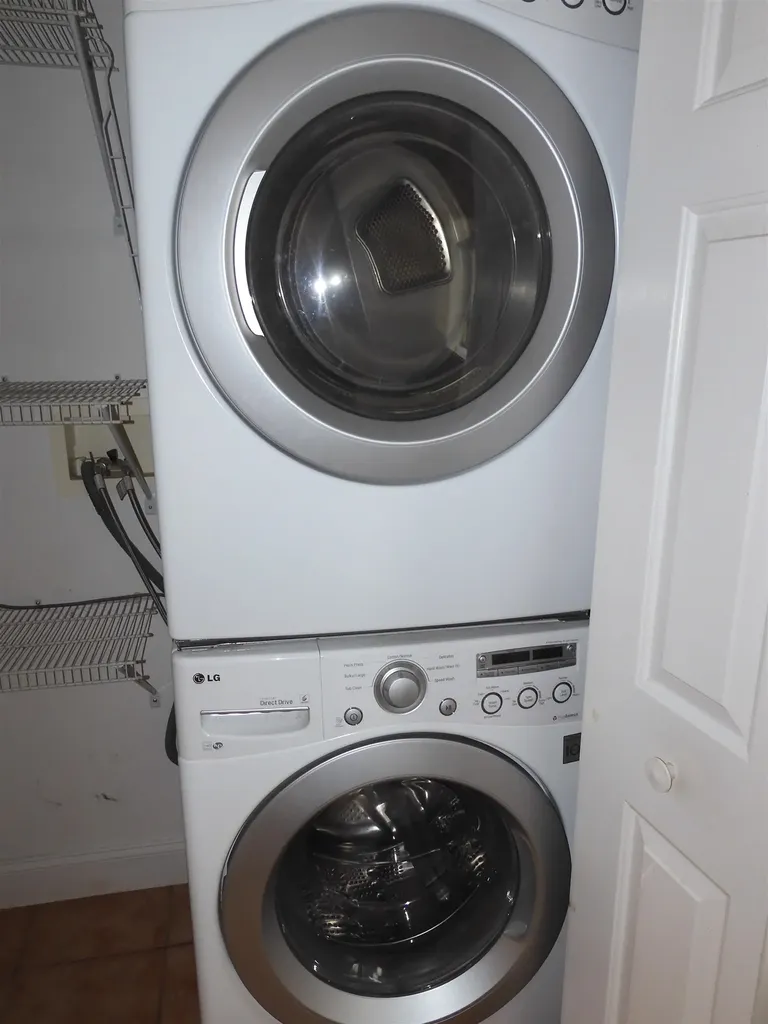 27 Martins Ferry Road Hooksett NH 03106