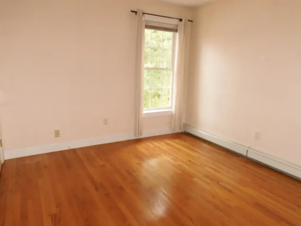 27 Martins Ferry Road Hooksett NH 03106