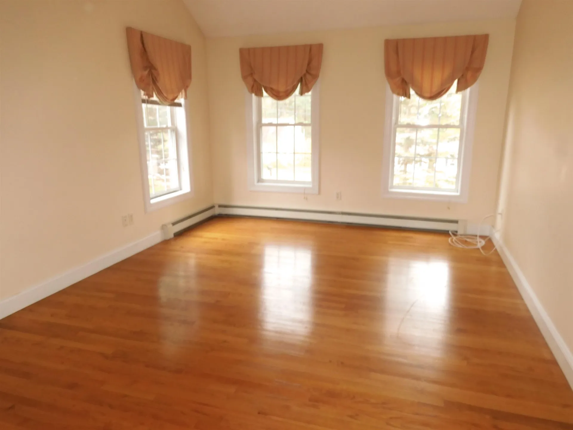 27 Martins Ferry Road Hooksett NH 03106