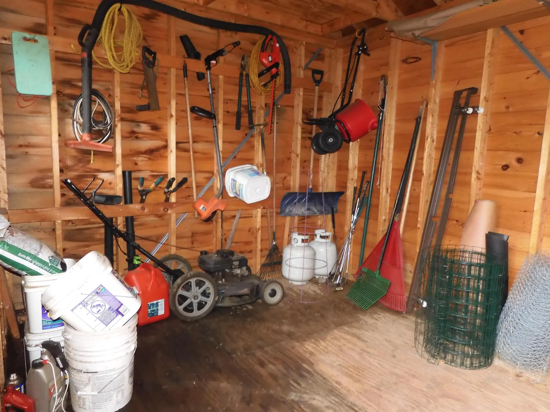 27 Martins Ferry Road Hooksett NH 03106