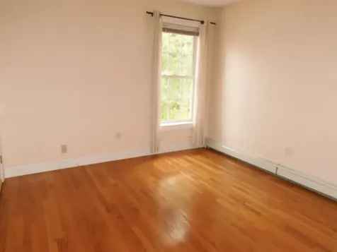 27 Martins Ferry Road Hooksett NH 03106