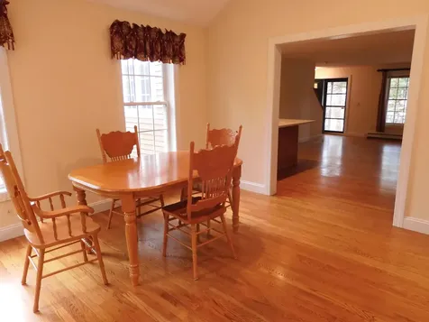 27 Martins Ferry Road Hooksett NH 03106