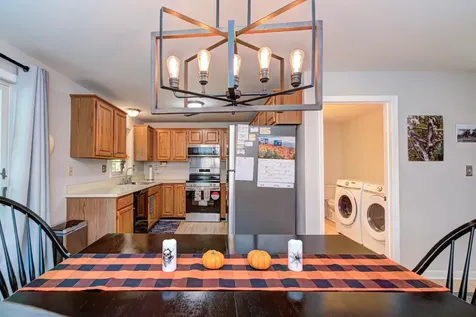 11 Sullivan Court Salem NH 03079