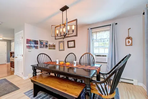 11 Sullivan Court Salem NH 03079