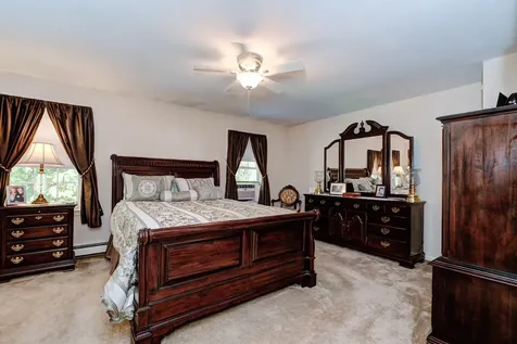 11 Sullivan Court Salem NH 03079