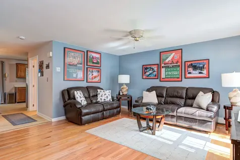 11 Sullivan Court Salem NH 03079