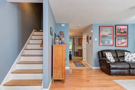 11 Sullivan Court Salem NH 03079