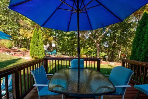 11 Sullivan Court Salem NH 03079