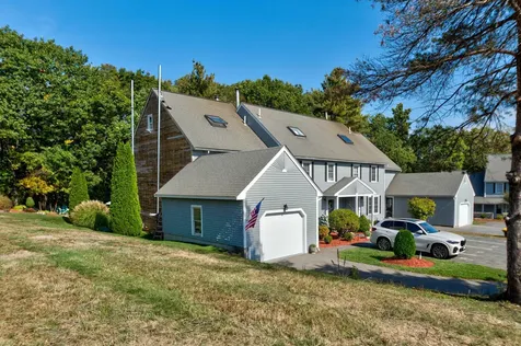 11 Sullivan Court Salem NH 03079