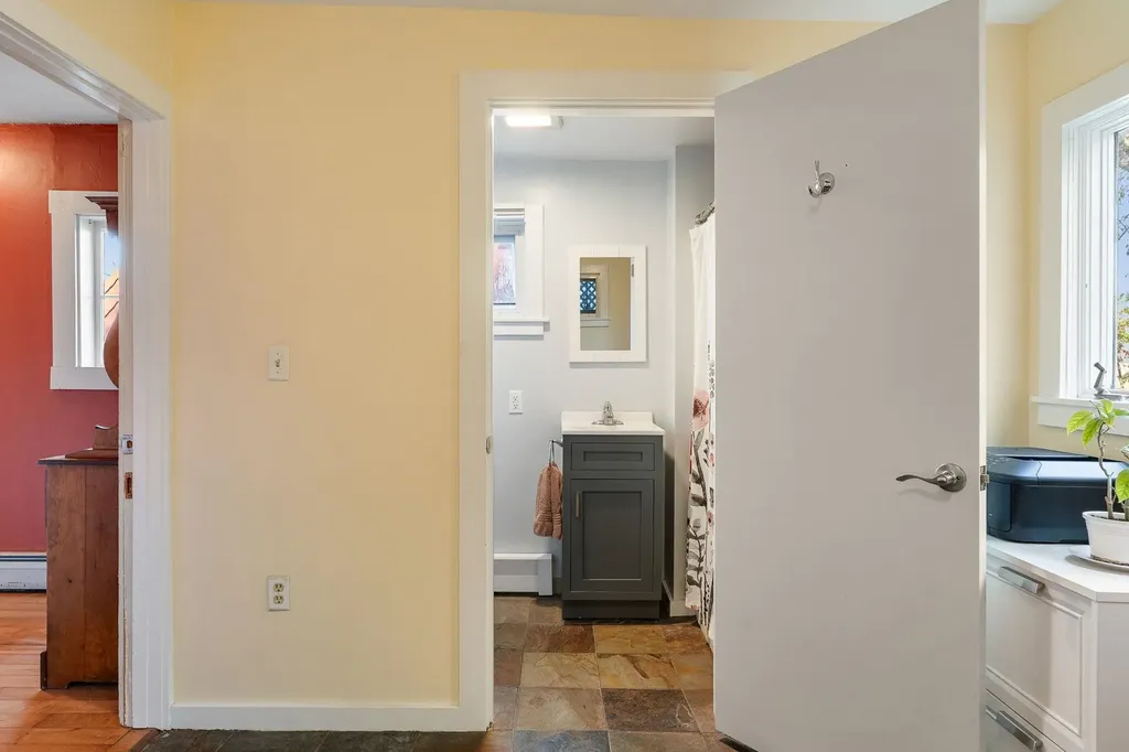 6 Hillhead Street Montpelier VT 05602