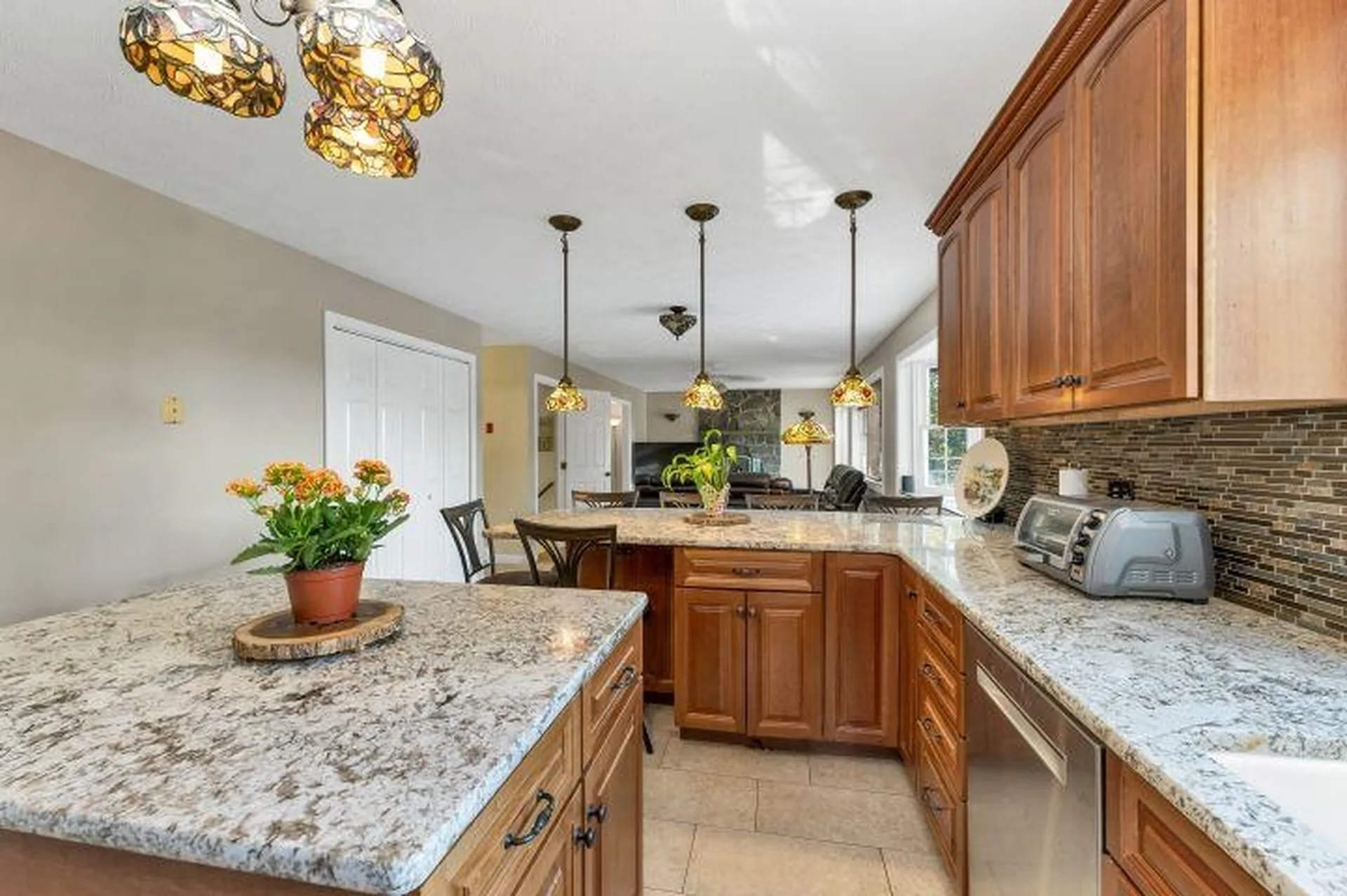 74 Nolls Farm Road Auburn NH 03032