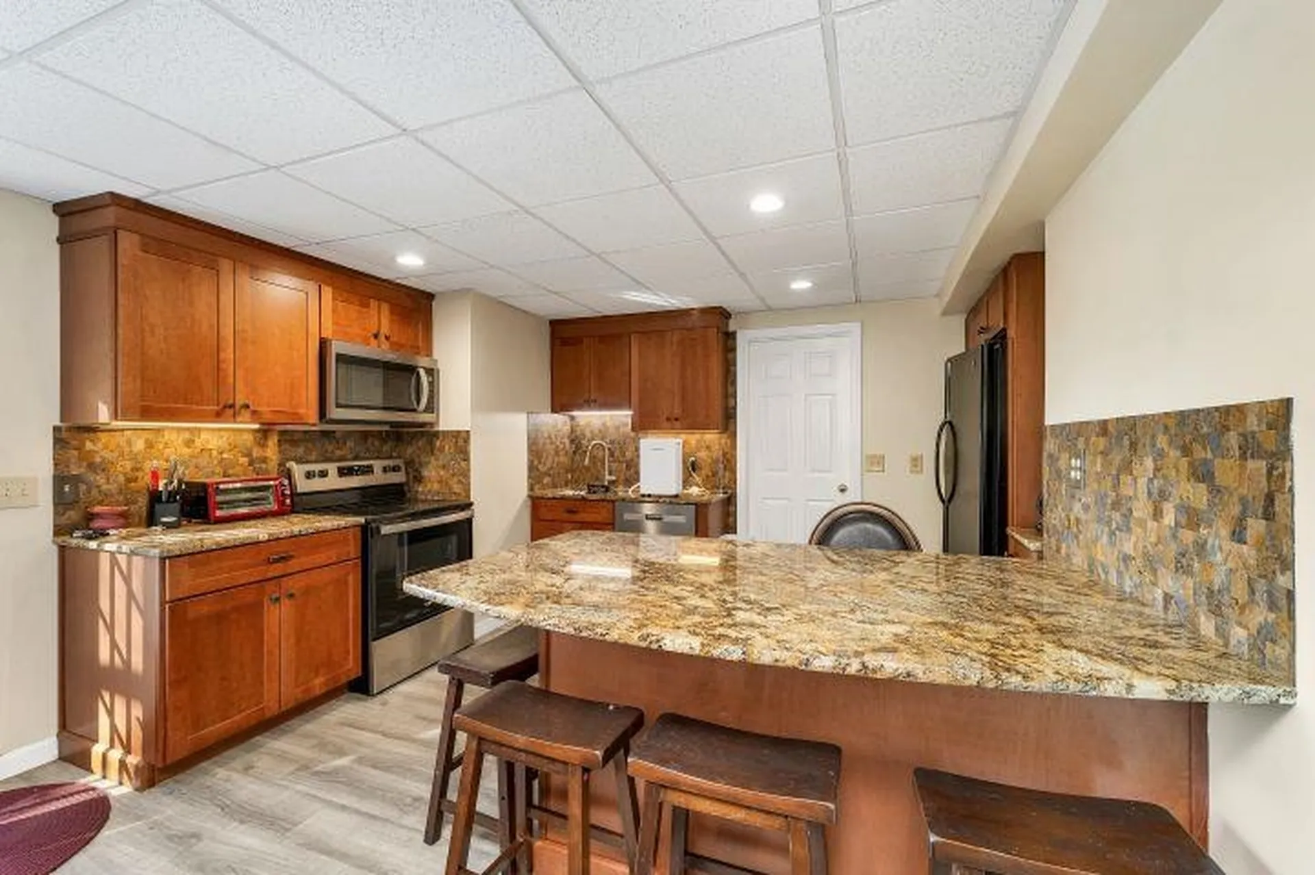 74 Nolls Farm Road Auburn NH 03032