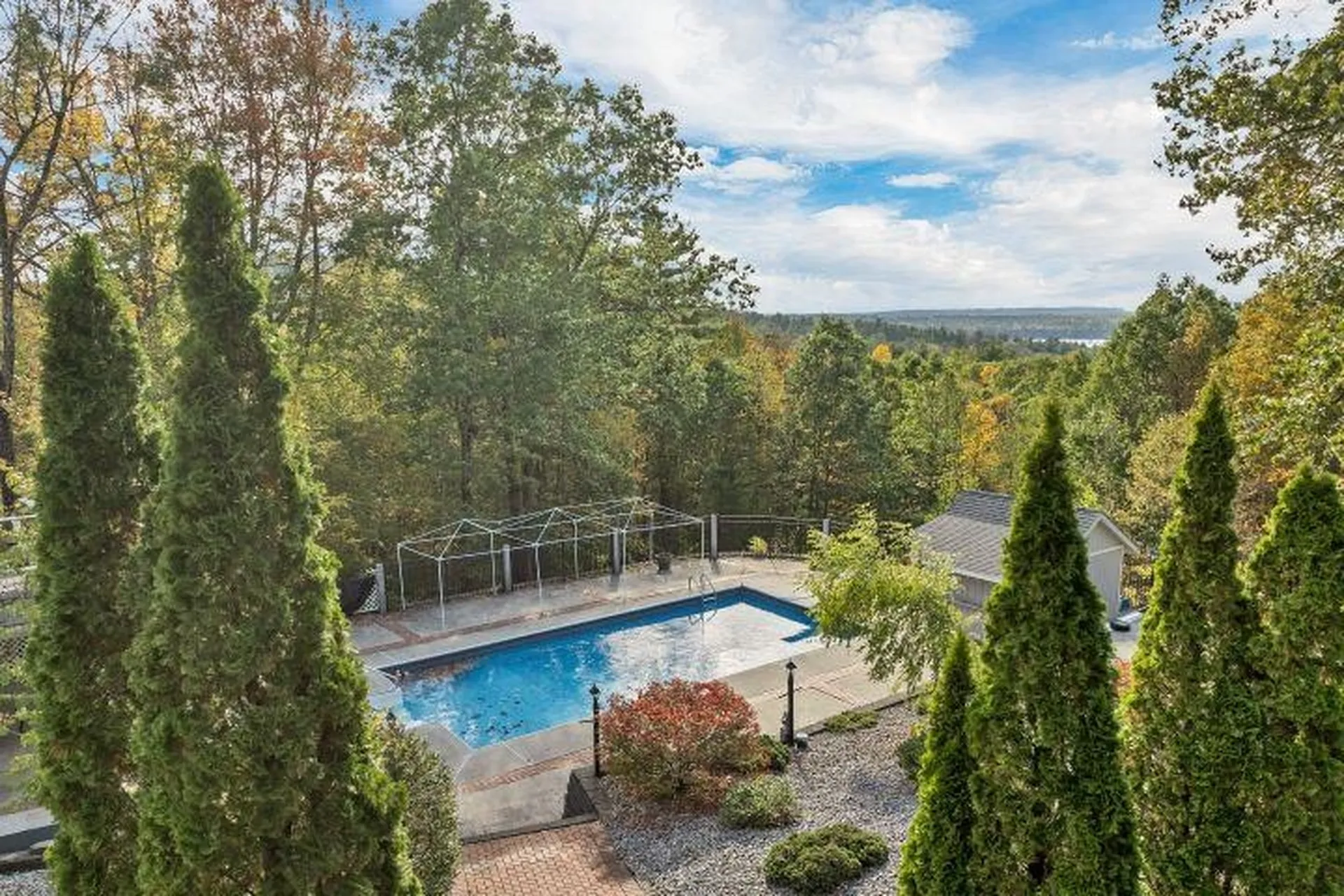 74 Nolls Farm Road Auburn NH 03032