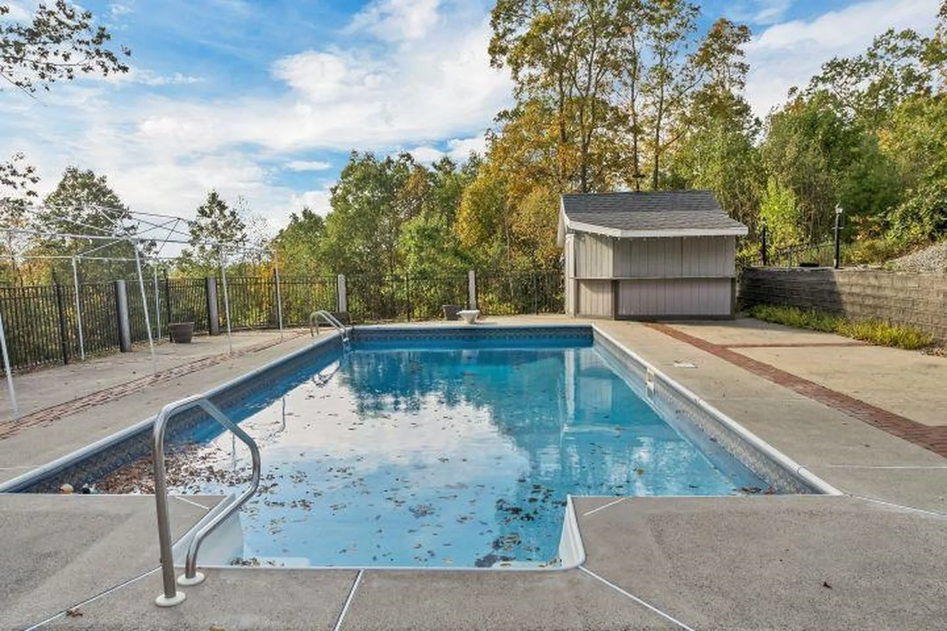 74 Nolls Farm Road Auburn NH 03032