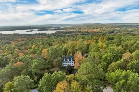 74 Nolls Farm Road Auburn NH 03032