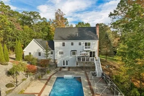 74 Nolls Farm Road Auburn NH 03032