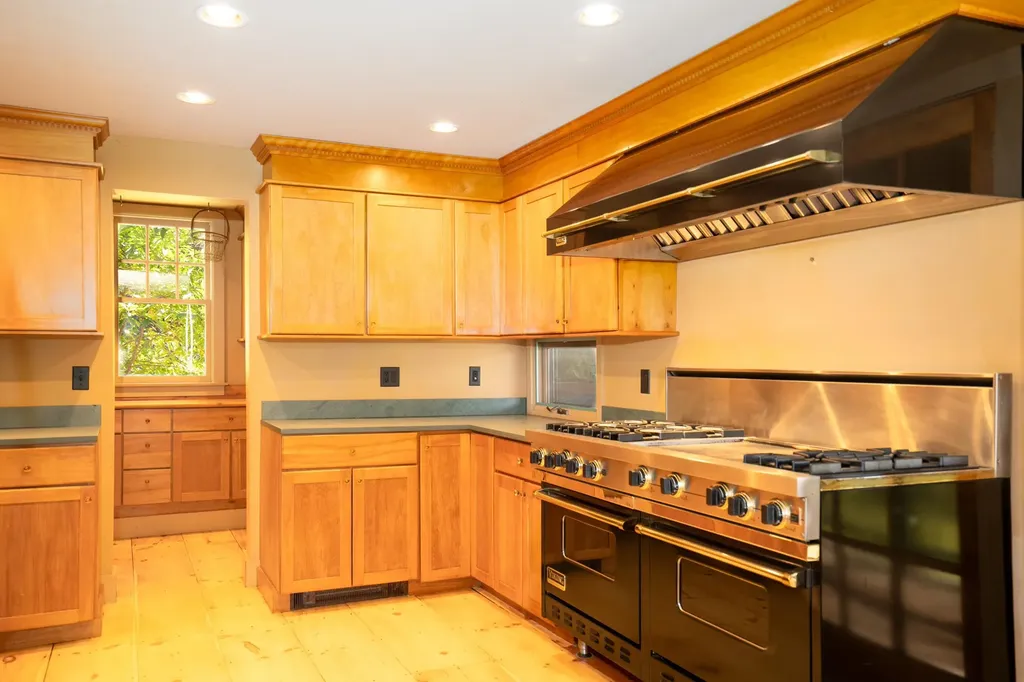 224 Cobble Ridge Road Londonderry VT 05148