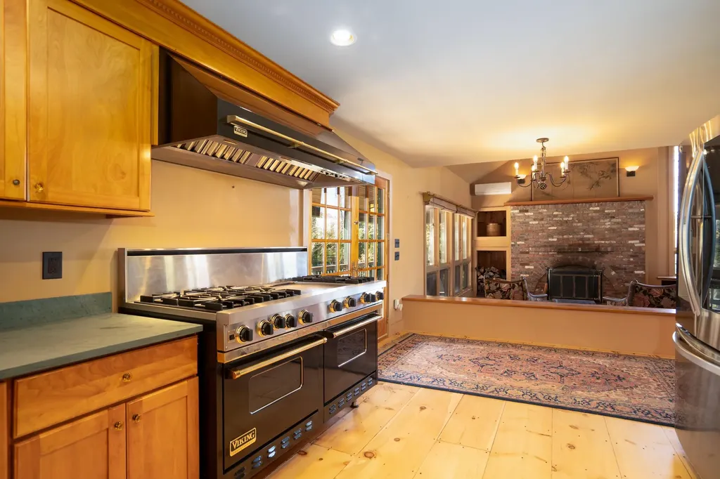 224 Cobble Ridge Road Londonderry VT 05148