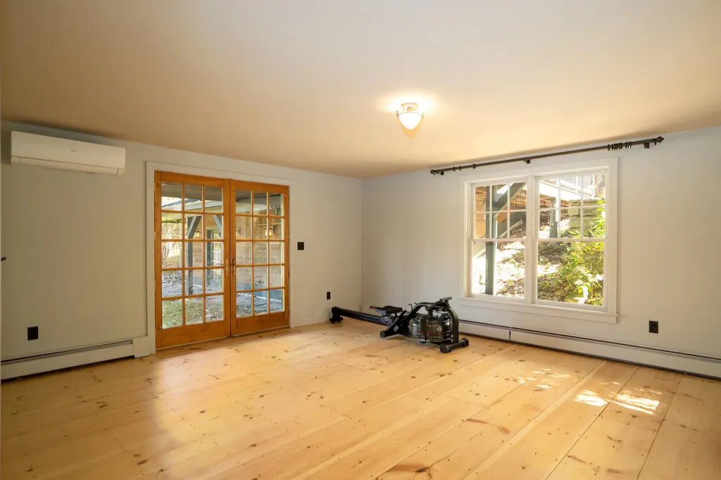 224 Cobble Ridge Road Londonderry VT 05148