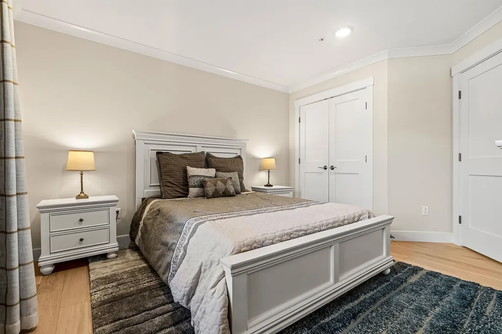 2075 Lafayette Road Portsmouth NH 03801