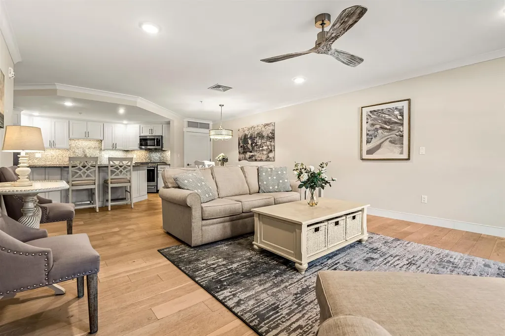 2075 Lafayette Road Portsmouth NH 03801