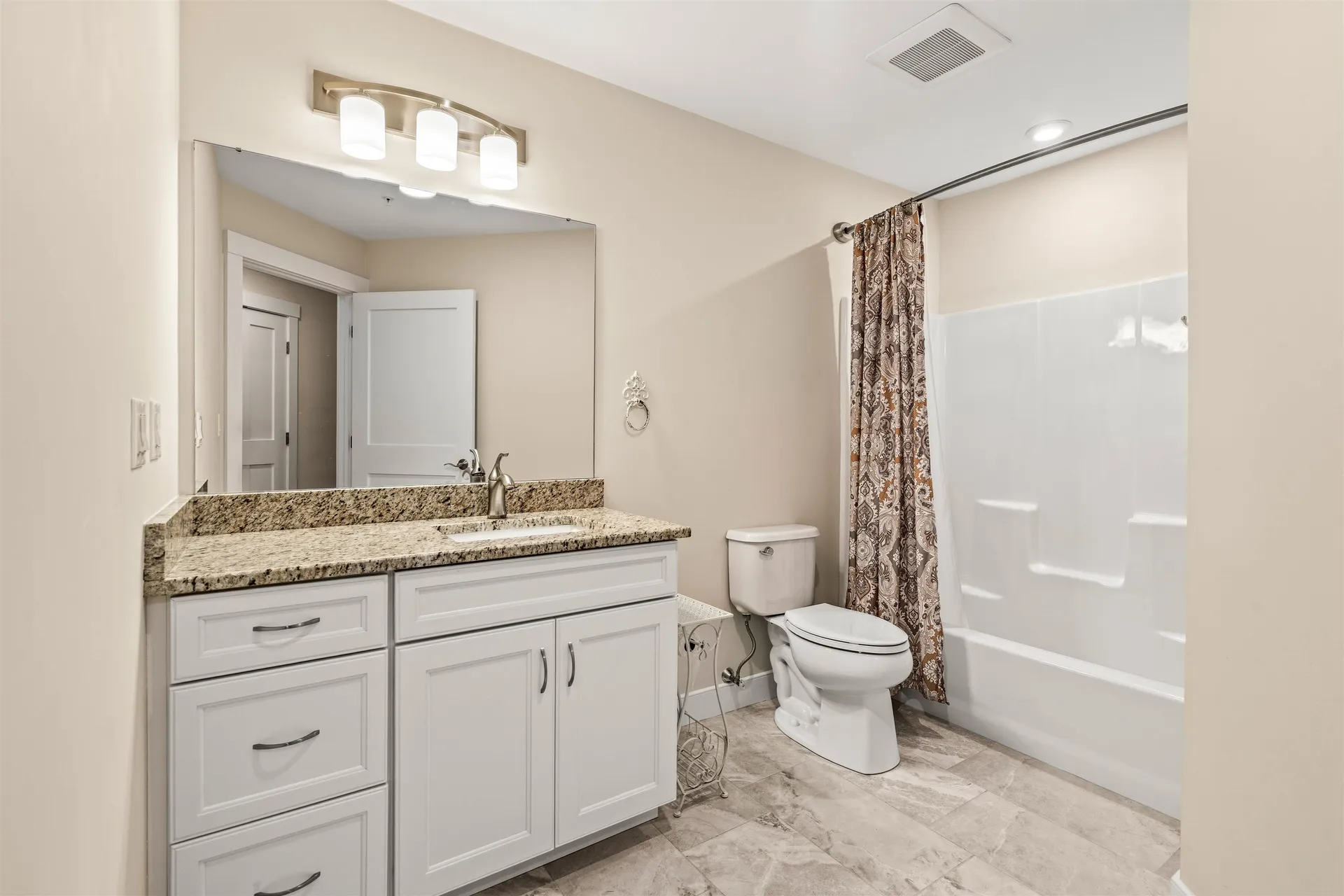 2075 Lafayette Road Portsmouth NH 03801