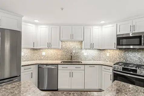 2075 Lafayette Road Portsmouth NH 03801