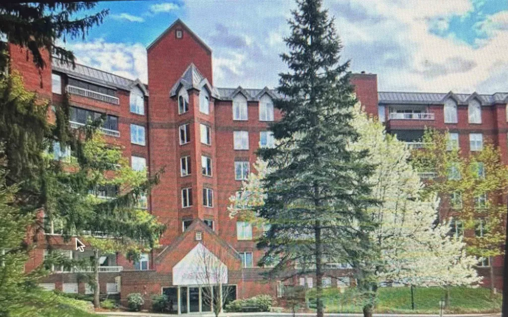 300 River Road Manchester NH 03104