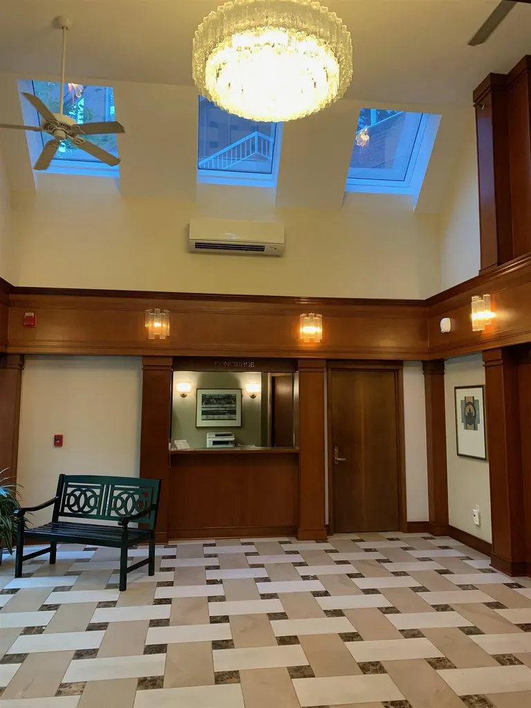 300 River Road Manchester NH 03104