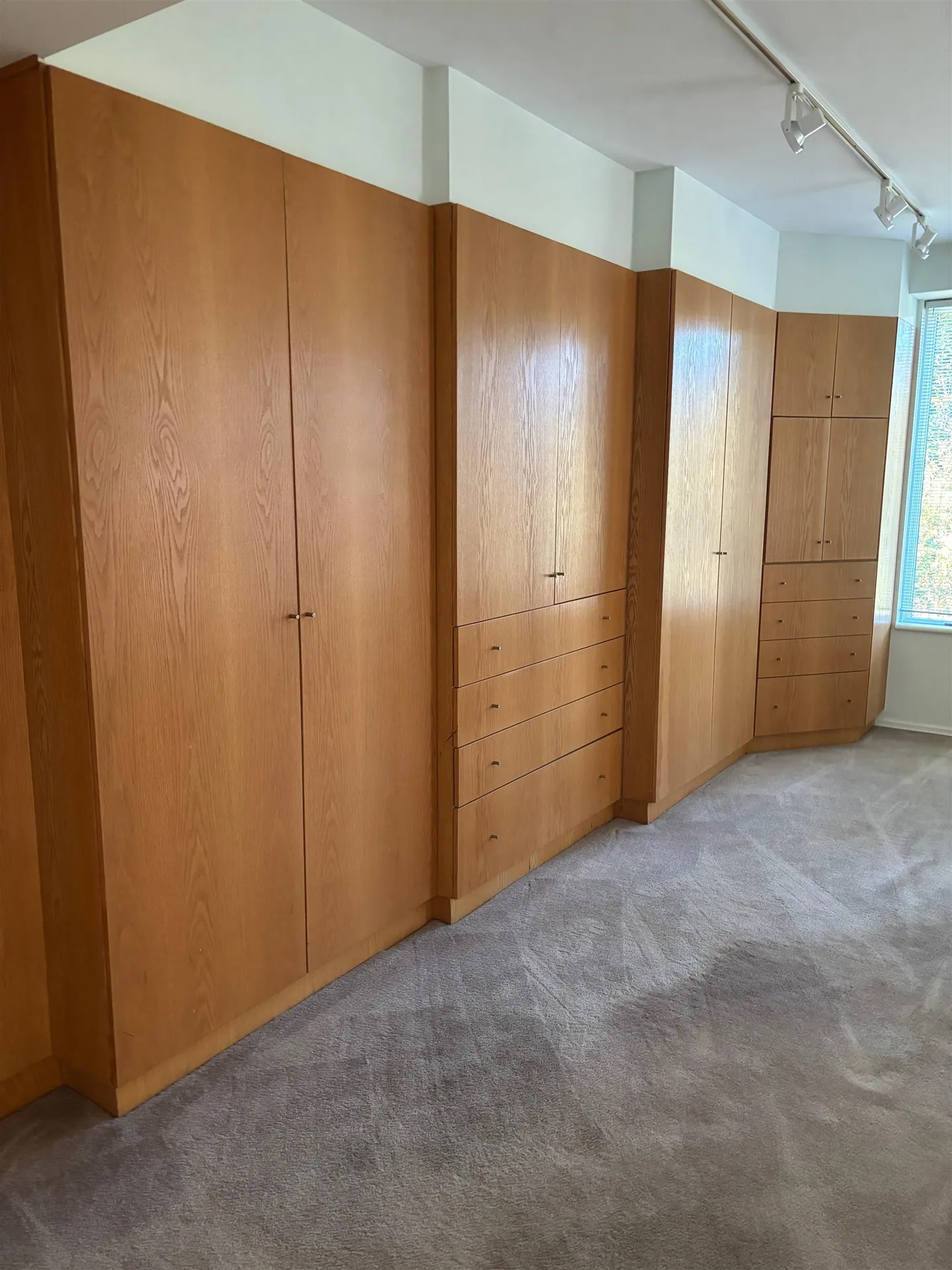 300 River Road Manchester NH 03104